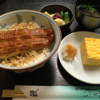 日本橋いづもや - サービスランチ
                (鰻丼、玉子焼、肝吸い、お新香)