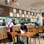 道口パーキングエリア（下り線）モテナス  - 店内