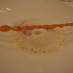 オーベルジュ・ド・リル - 桃のコンポート　マラスキーノ風味のグラニテとジャスミンの香り