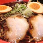 豚系 麺家いろは - 富山ブラック味玉らーめん 920円