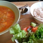 モジュールカフェ - 週替り食べるSoup set・今週のSoupミネストローネ（彩り野菜のサラダ・ライスorバゲット）￥1000