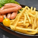 てーぶる・まうんてん - フライドポテト・ソーセージ盛り