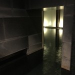 星のや軽井沢 - 光の部屋、この奥に闇の部屋があります