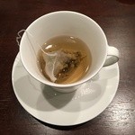 Hoshinoya Karuizawa - カモミール・リンデン・ラベンダー・ペパーミントのハーブ茶、いただきま〜す