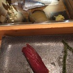 匠 進吾 - 大間マグロ漬け握り