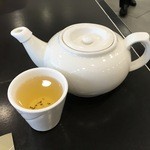 百樂潮州酒家 - 欧州帰り、お茶を頂くとホッとしますｗ