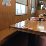 純手打うどん よしや - 朝方は空いていました。