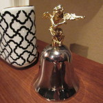 ジャン・ピエール - 呼び出し用のベル♪