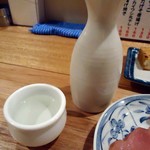 立ち呑み 魚平 - 「日本酒」熱燗。