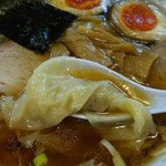 春木屋 - わんたん麺￥1000のワンタン（H27.6.2撮影）