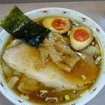 春木屋 - わんたん麺￥1000＋煮玉子（切り玉）（H27.6.2撮影）