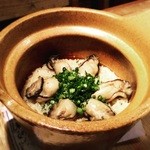 Fuji Budoushu Ten - 冬の人気メニュー。プリプリ牡蠣の土鍋ご飯