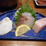 一家　駅南　ひっこみ滋庵 - 刺身3点盛り