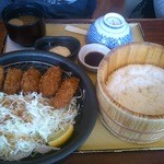 Ohitsugohan Shiroku Jichuu - 牡蠣フライ定食