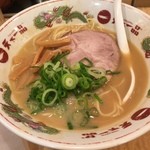 天下一品 - こってりラーメン★
      もったりしたスープはさすがの人気！