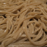 手打ち蕎麦 ほかげ - 小海老かき揚げ（冷たい蕎麦）大盛り＆せいろ　ズームアップ