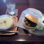 ロム・エン - きんぴらのベーグル＆スープ
