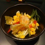 鮨 甚平 - ランチのサラダ