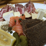 清加和 - 燻製とチーズ盛合せ