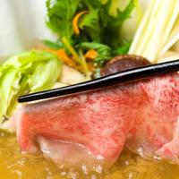 【お座敷】しゃぶしゃぶ 「特製のだし」にくぐらせて、濃厚な胡麻で・・