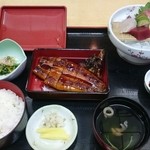 Yamasaki - やまさき蒲焼定食、別途茶碗蒸など