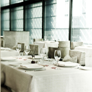 ベージュ アラン・デュカス 東京