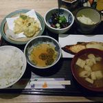 季膳 - 焼魚定食
