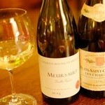 ワインハウス ブウション - 白はロッシュ・ド・ベレンヌの2013ムルソー　赤ワインはロベール・酒ヴィヨンの2004ニュイ・サン・ジョルジュ　レ・シェニョ