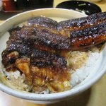 うな信 - 特上丼（吸物、漬物付）2,940円