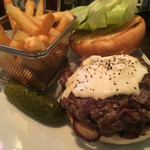 シェイクツリー バーガー＆バー - Chunky Junky with Horseradish Sauce