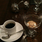 Guriru Mantembo Shiazabu Juuban - 食後のコーヒーとデザート
