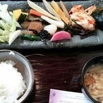 Tsukemono Dokoro Tsuruya - 大根葉っぱが美味！