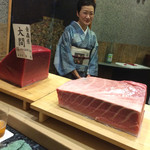 初音鮨 - 女将さん