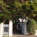 ヴィラ・デル・ソル - (2015/12)木々に覆われた庭の奥に潜む南葵文庫。