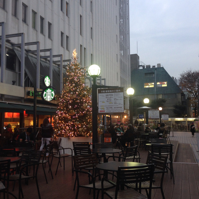 夜のテラス席は空いています By ピンクサファイア スターバックス コーヒー 吉祥寺東急店 吉祥寺 カフェ 食べログ