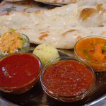 JAIPUR - ３カレーのセット。安い。