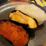 Heiroku Sushi - いくら・うに・ホタテ  3かん  ４２１円