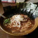 ホワイト餃子 はながさ - 醤油ラーメン