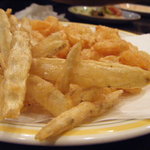 ととや - ゴボウとエビのフリッター