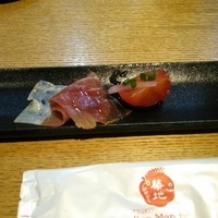 築地ボン・マルシェ - フルーツトマトと生ハム