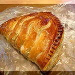 志津屋 - フランス産バターアップルパイ