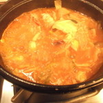 Membou Tsuru Tsuru Meishinkan - チゲ味噌鍋が、煮えてくると。こんな感じに。
