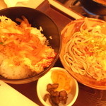Membou Tsuru Tsuru Meishinkan - おろし蕎麦と、丼の、お昼のメニュー。丼物は、4種類から選べます。