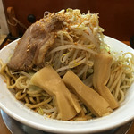 とんこつらーめん ひかり - 2015年11月24日
      火曜日限定
      油二郎〜ユージロー〜