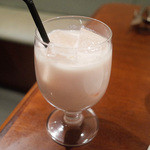 ガネーシュ - リンゴのラッシー(500円・外税)
