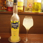 il tram - リモンチェッロ・ディ・カプリのソーダ割り