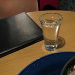 CAFE OPAL - お冷やの器も個性的な趣