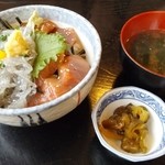 まぐろしらす丼