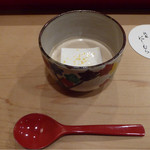 祇園にしむら - 胡麻豆腐 本日は紅葉柄の器で(乾山写し)