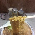 中華 めんきち - 麺リフト